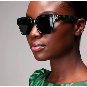 Designer Inspired Square Sunglasses Green Frame Women Rectangular Lentes Mujeres